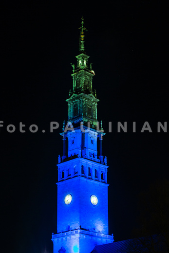 Okolicznościowa iluminacja wieży jasnogórskiej Karol Porwich Karol Porwich/ foto.Paulinianum